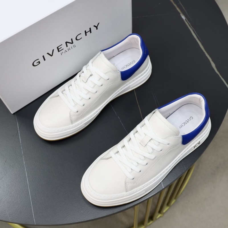 Givenchy Sneakers